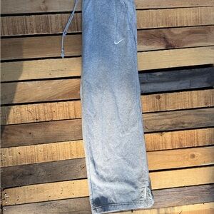 Nike Women’s Light Gray Sweatpants